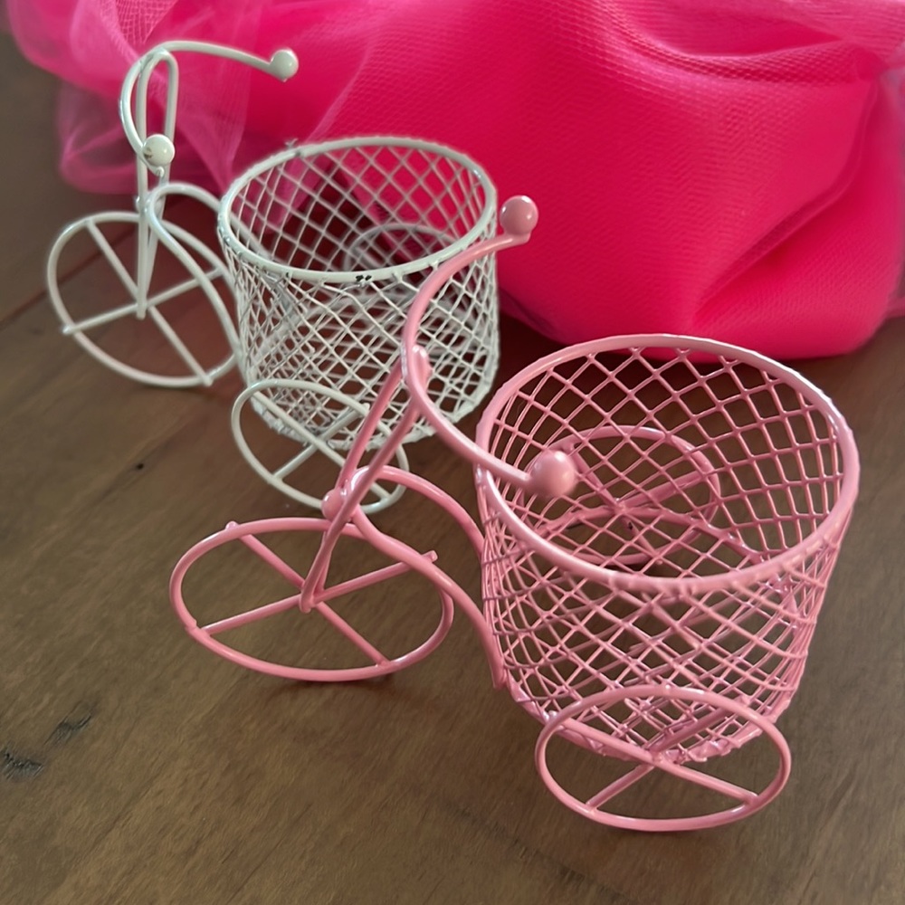 1 pc Storage Tricycle Desk Organizer 3.80" x 2.25" inches approx.